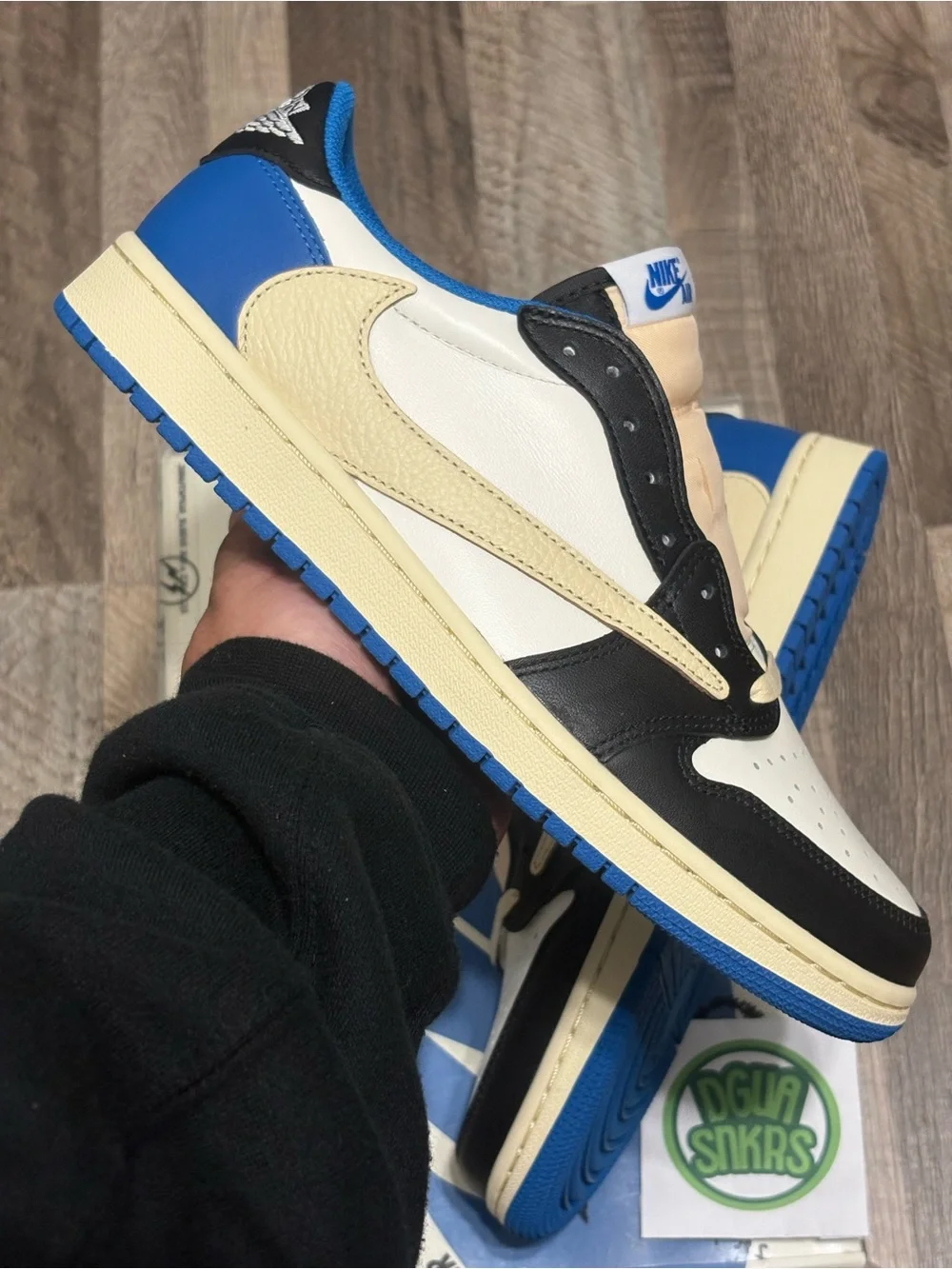 Jordan 1 low × Travis Scott Fragment 1.0